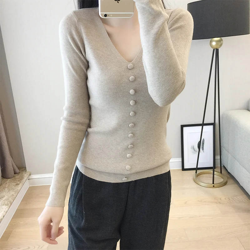 

LHZSYY Autumn Winter New Women' Knitted V-Neck Sweater Fashion Solid Color Large Size Fake Button Short Pullover Warm Wild Shirt