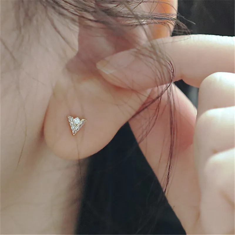 925 Sterling Silver Japanese V-shaped Pavé Crystal Stud Earrings Women Light Luxury Wedding 14k Gold Platin Jewelry Gift - Image 3