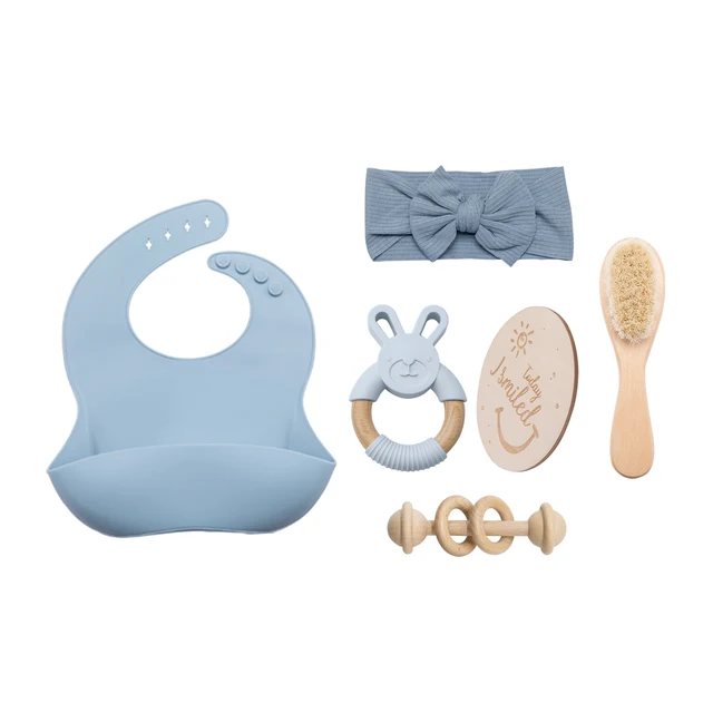 1set Baby Care Products Silicone Bibs Headband Baby Milestones Brush Rattle Bracelet Photography Props Set Birth Product Gifts blue