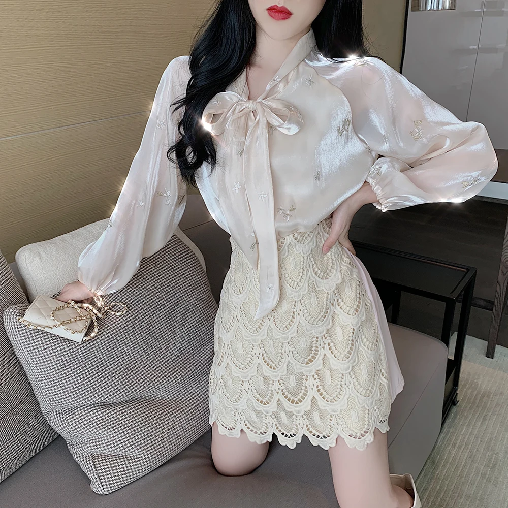 

Women Two Piece Set Outfits Floral Embroidery Bow Tie Blouse Skirt A-line High Waist Skinny Mini Sweet Pant Suits