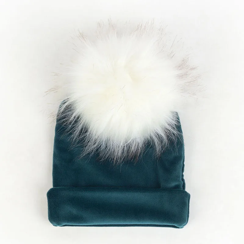 Geebro Newborn Baby Velvet Soft Thicken Beanies With Pom Pom Faux Fur Hairball Toddler Winter Warm Ear Hats Solid Color DK944 - Цвет: Dark Green22