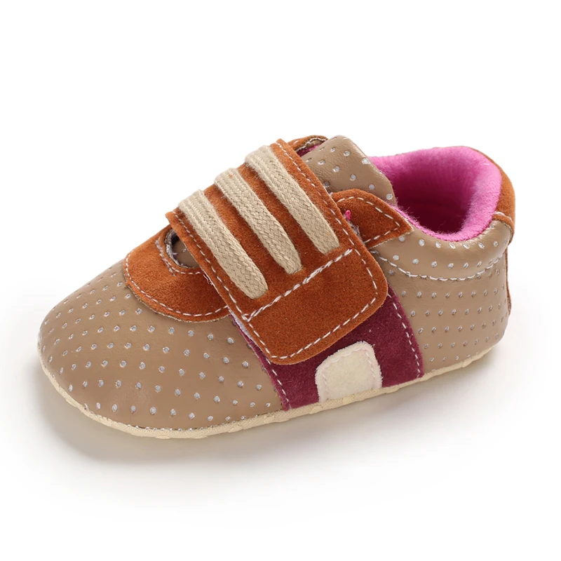 Обувь для маленьких мальчиков и девочек; обувь для малышей из искусственной кожи; нескользящие мокасины для малышей; scarpe; для новорожденных; bambina; tenis infantil - Цвет: Коричневый