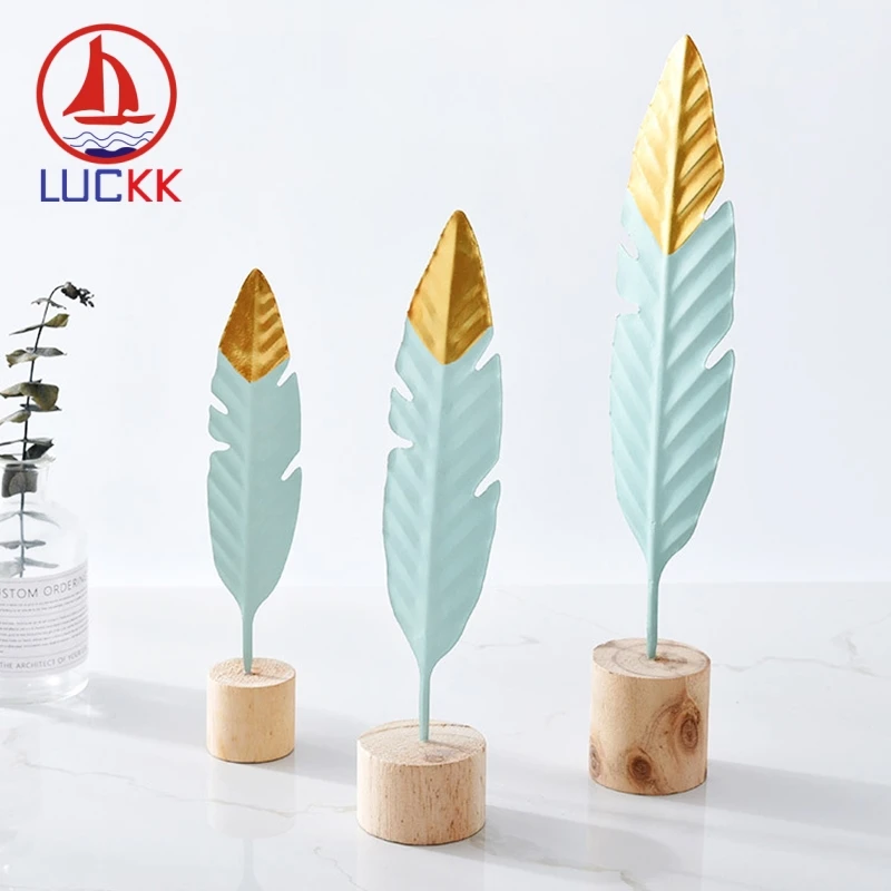 

LUCKK Nordic Style Modern Home Decorations Iron Feather Wooden Base Ornaments Minimalist Craft Room Table Office Desktop Decor