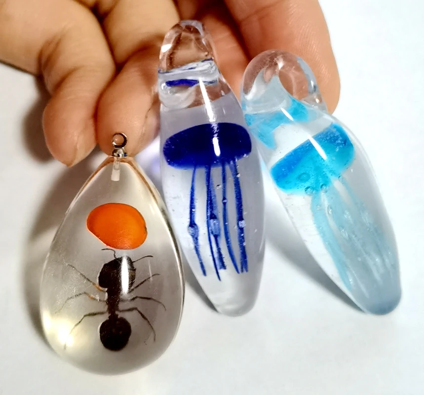 

3 pcs handmade Pendant Real Read Bead Ant Glass Jellyfish Color Gift Decoration Ornament