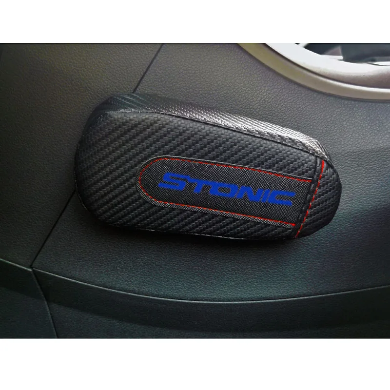 Для Kia Stonic 1 шт. стильная и удобная карбоновая Кожаная подушка для ног, наколенник, подлокотник, внутренние аксессуары для автомобиля