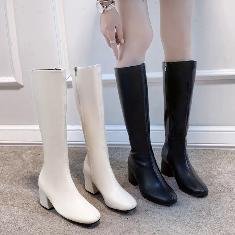 

2020 Woman Booties Ladies Luxury Designer Low Heels booties Round Toe Winter Women Autumn Fashion