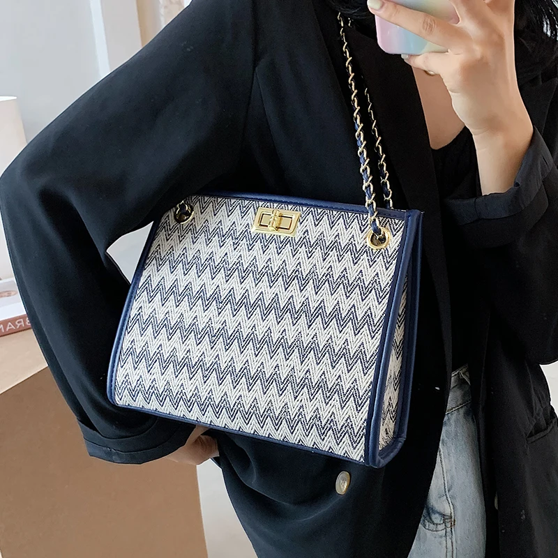 

Premium Texture Popular Bags 2020 New Niche Design Chain Messenger Bags Simple and Practical Women's Shoulder Bags Tool Bag Gg