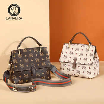 

Women's bag new fashion messenger bag European and American trend printing one shoulder small square bag