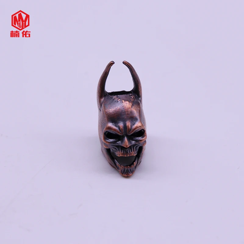 Description Picture 4 of item1PC Hero Modeling Retro Brass Knife Beads Paracord Beads EDC Outdoor Tools Lanyard Knife Pendants