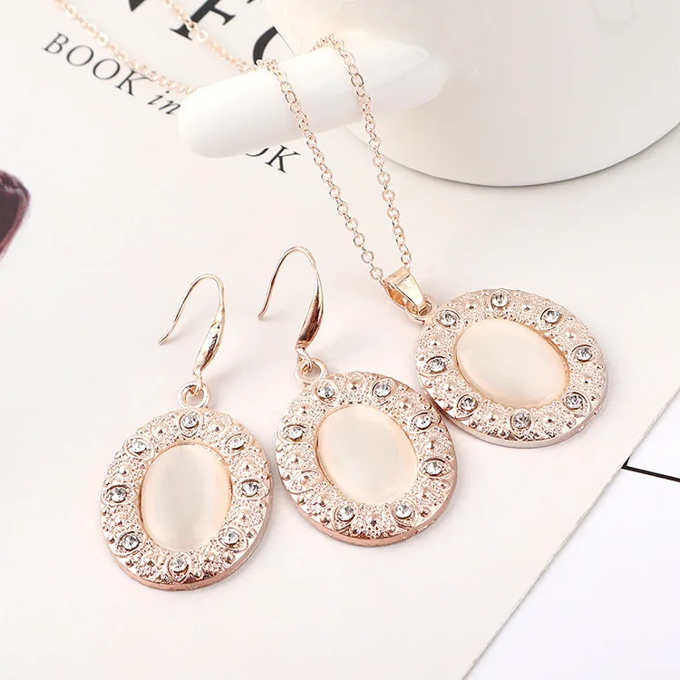 

Set With Diamond Oval Necklace And Earring Set Retro Fashion Exaggerated Personality Temperament Opal Jewelry For Women