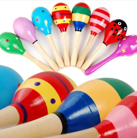 Baby sand hammer 19cm medium wooden sand hammer music early education toy baby cartoon musical instrument rattle 2 color random