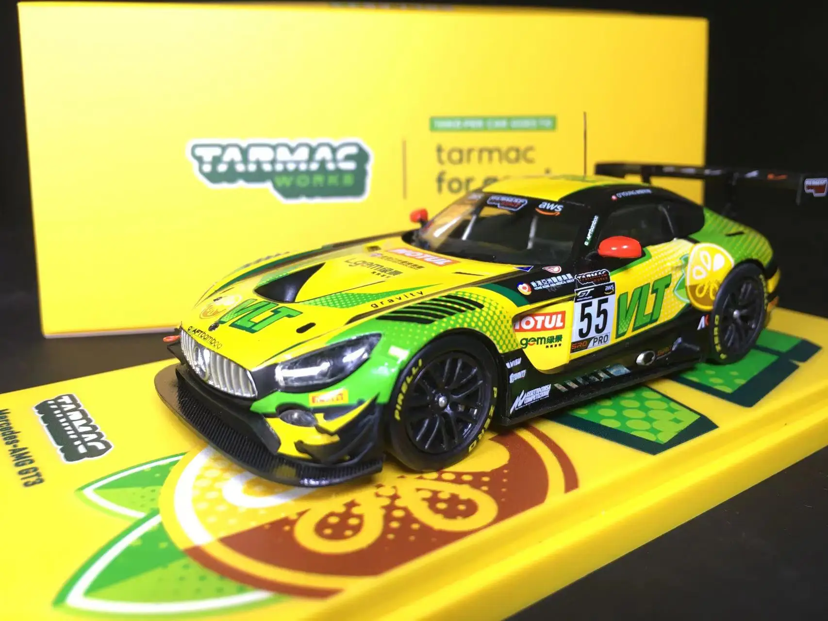 Tarmac работает 1:43 AMG GT3 DarryI O'Young коллекция литых моделей автомобилей Ограниченная
