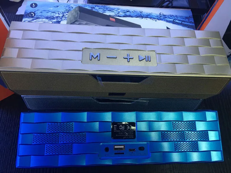 8840725194_2055350123