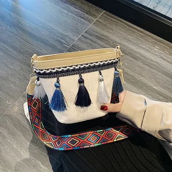 

2020 New Style WOMEN'S Bag Autumn and Winter Hot Sales Bucket Bag Tassel Bag Ethnic-Style Shoulder Bag