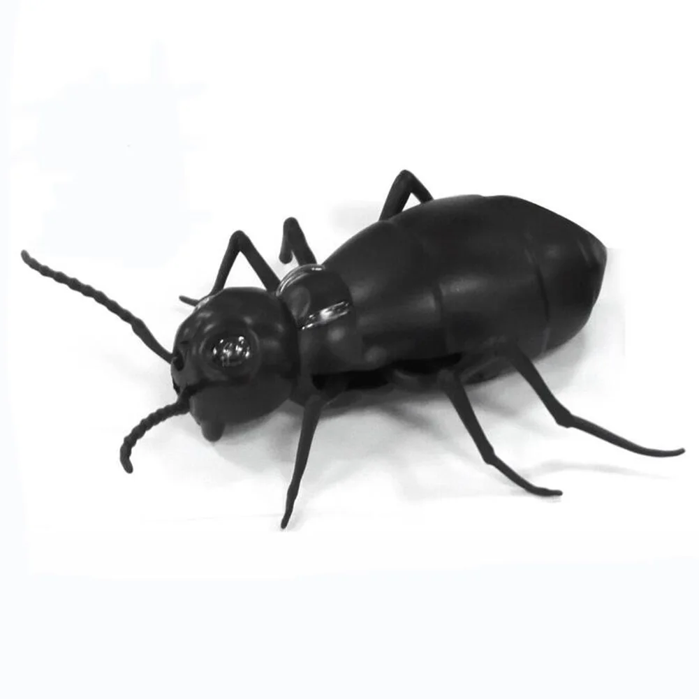 

Top Infrared Remote Control Mock Fake Cockroaches Insect Trick Toy Kid Xmas Toys
