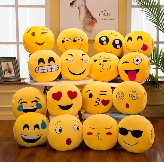 

QQ expression hand warm winter explosion models pillow insert warm plush toys
