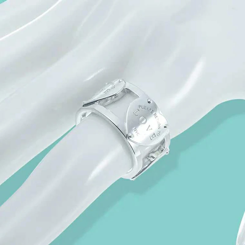 

Hot Fashion Brand Jewelry S925 Sterling Silver 3 LOVE Heart Ring for Women Wedding Birthday Valentines Gift with Original LOGO