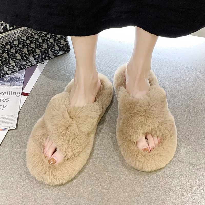 Zapatillas de piel para casa de Invierno para mujer, zapatos de peluche cálidos con banda cruzada, Punta abierta, deslizantes peludos para interior