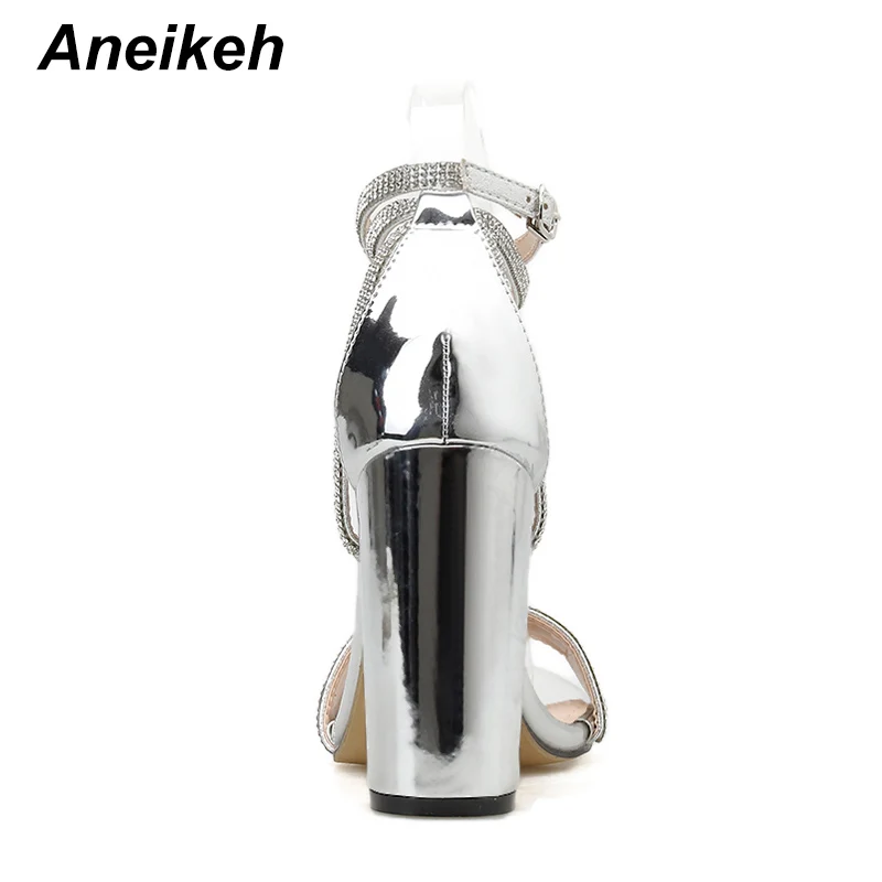 Aneikeh/женские босоножки на высоком каблуке; летние туфли на платформе с квадратным каблуком, украшенные кристаллами; женские пикантные вечерние свадебные туфли с пряжкой на ремешке