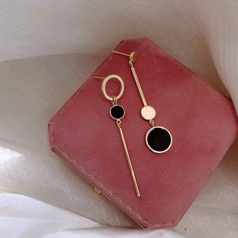 Asymmetric Korean Style Popular Design Long Earrings Hollow Circle Metal Ball boucles d'oreilles pendantes - Image 2