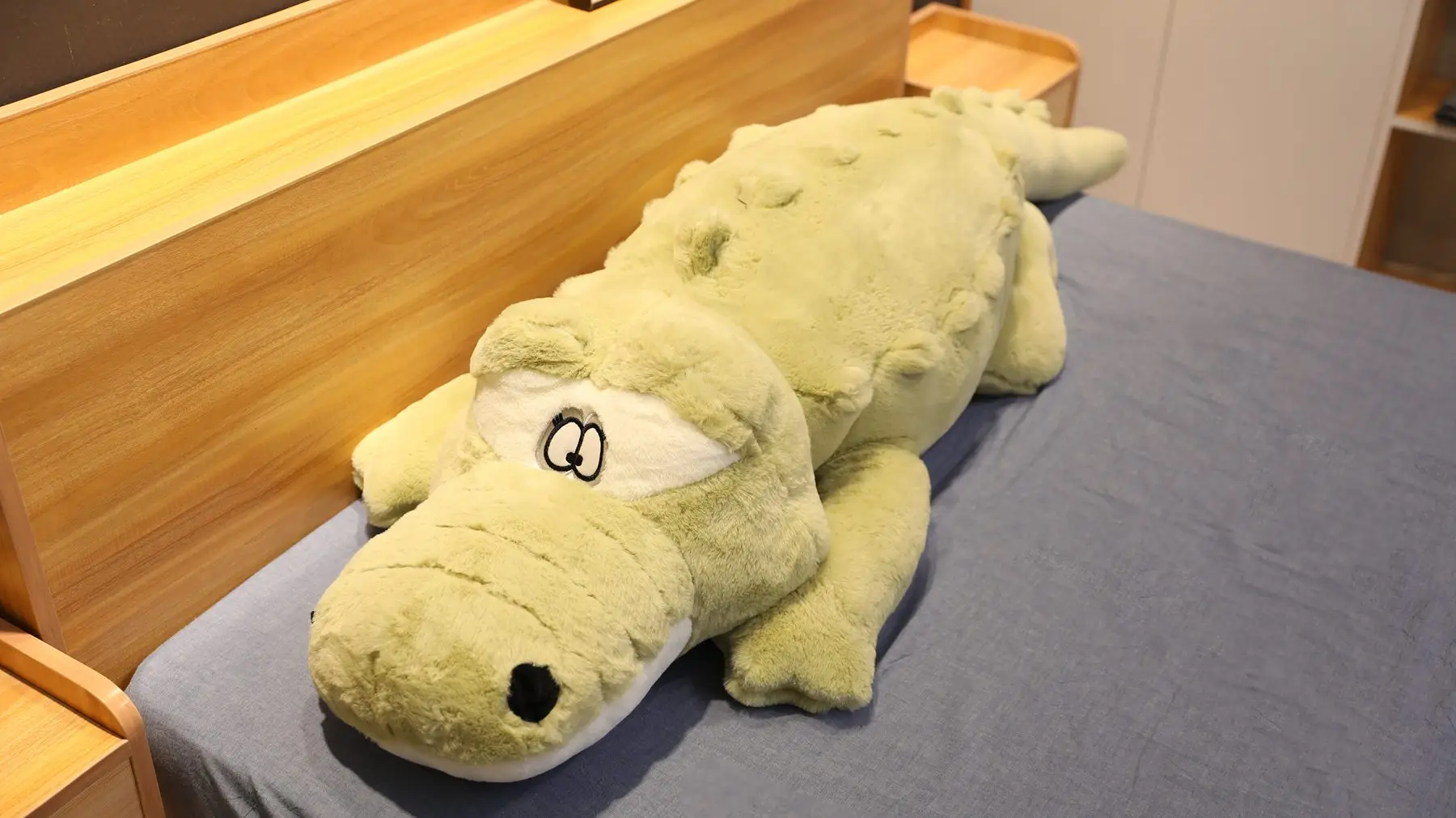 XMAS Giant Crocodile Soft Plush Stuffed Toy Animal Doll Pillow Cushion Kids Gift 