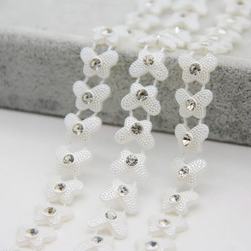 White as photo 2Yard Butterfly Moasic Drill Pearl Beads DIY Crafts Supplies Jewelry Findings Decor Bridal Wedding Dress Garment Cloth Accessory - Цвет: White as photo