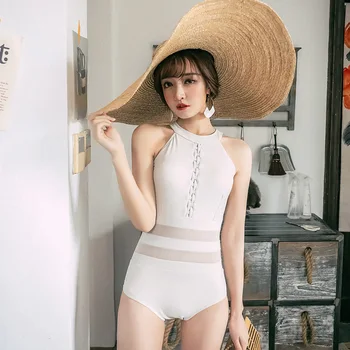 

Unibody swimsuit with hollow lace and thin fashion beach, hot spring and small fragrance for vacation swimsuit