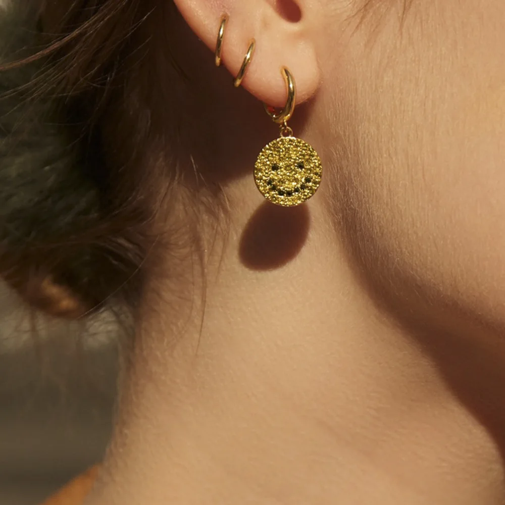 Fashion 2020 Zircon Smiley Face Women's Earrings Unique Design Mini Piercing Earring for Women Aesthetic Accessories Jewelry Fashion 2020 Zircon Smiley Face Women's Earrings Unique Design Mini Piercing Earring for Women Aesthetic Accessories Jewelry