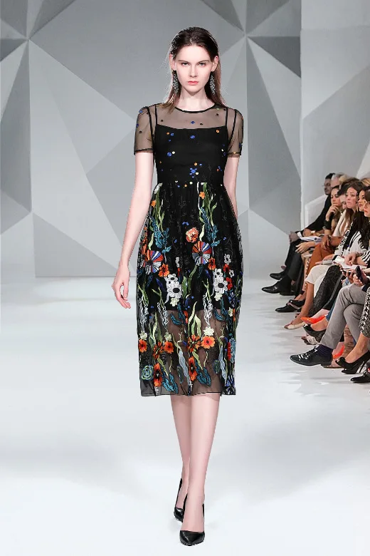 

2019 Europe And America WOMEN'S Dress Fashion High-End Industrial Gauze Embroided Dress-Style Slim Fit Embroidered Dress