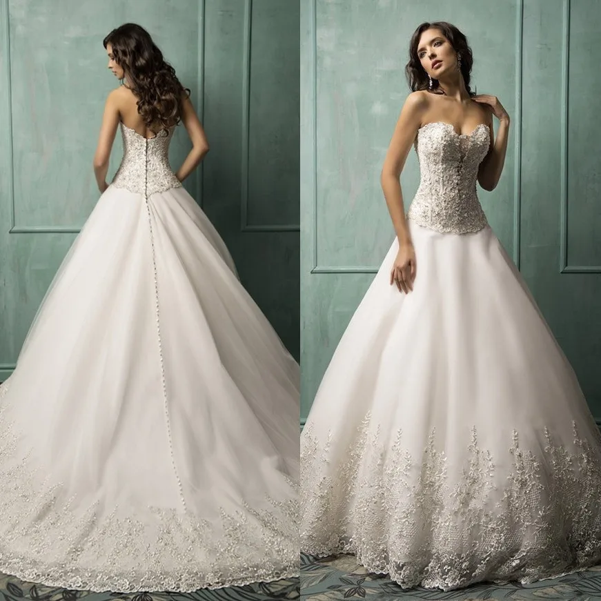 

2015 Ivory Lace A Line Wedding Dress Bridal Sweetheart Sleeveless Romantic Applique Vestido De Noiva 2015 Amelia Sposa Clara