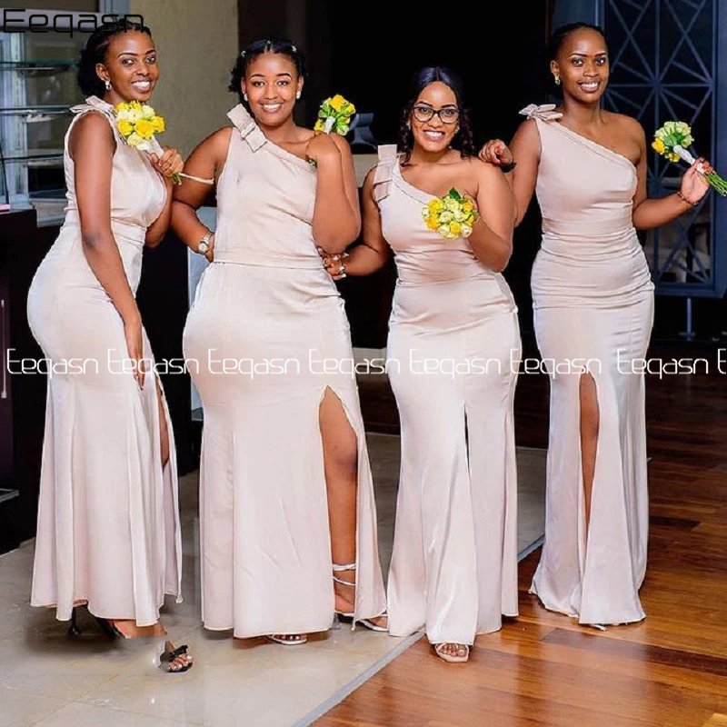 

Простое шелковое атласное платье с юбкой-годе и одним открытым плечом