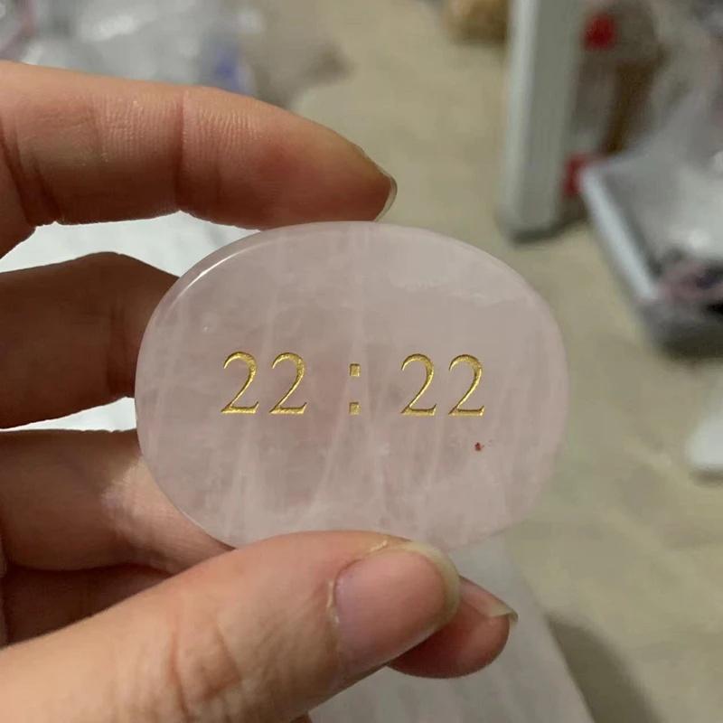 Natural Pink Rose Aventurine Palm Stone Carved Double 22 Lucky Number Palmstone Spiritual Healing Wish Stone Crystals Crafts 1pc 4