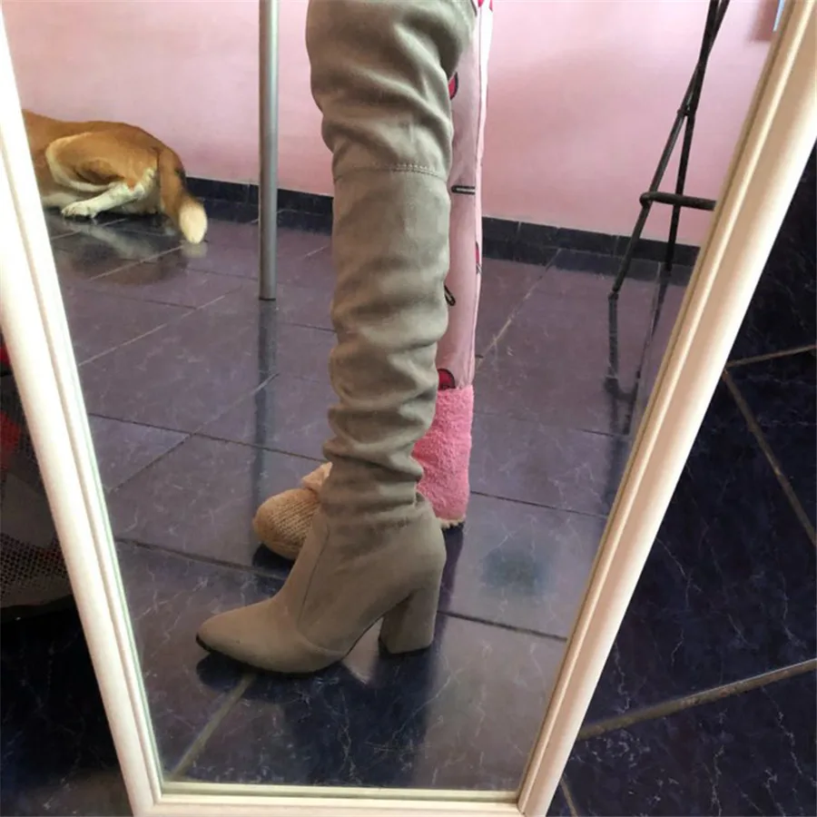 

2019 Woman Long High Boots