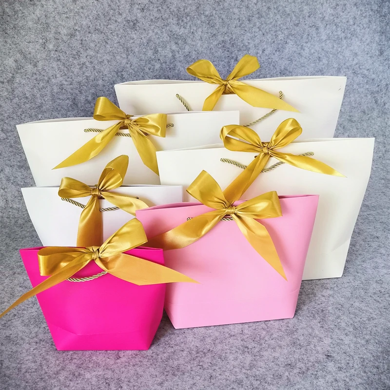 Большой размер Золотой подарок свадебные бумажные подарочные пакеты коробка сумки Подарочный пакет из крафт-бумаги для пижам одежда пакет мешок Пользовательский логотип
