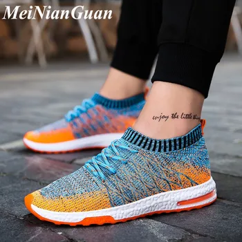 

Ultralight Men's Running Shoes Men Sport Summer Men's Sneakers Breathable Running Shoes for Men Walking Shoes Slip-on Shoes B8