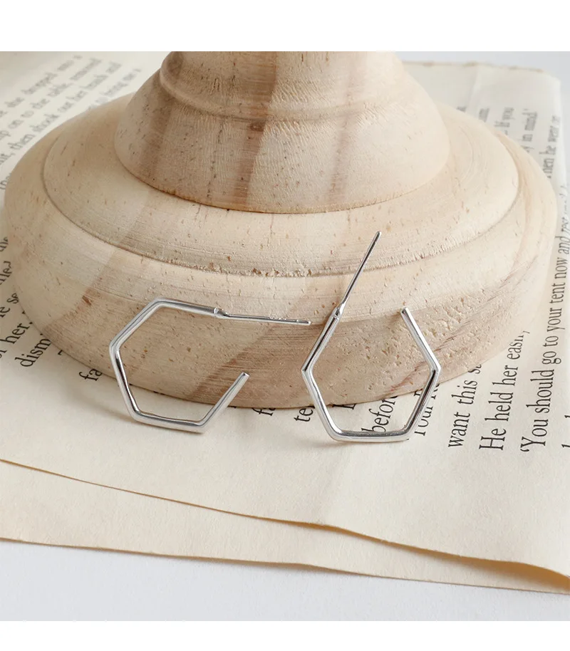 10451016434_514610680