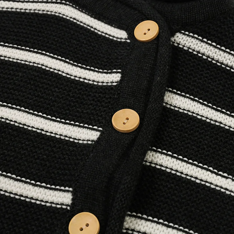 11096047804_1622630793