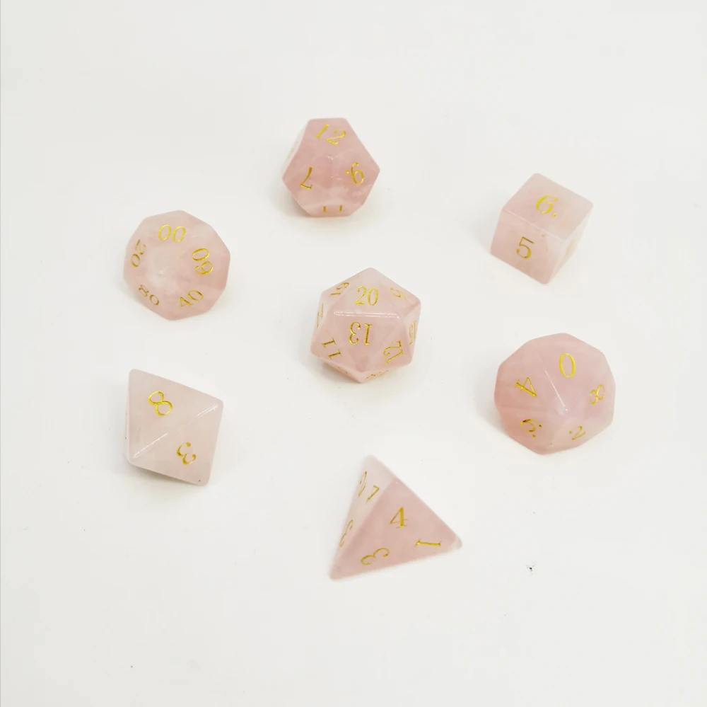 Новое прибытие на заказ 20 сторонний RPG натуральный драгоценный камень розовые Кристальные кости для настольных игр