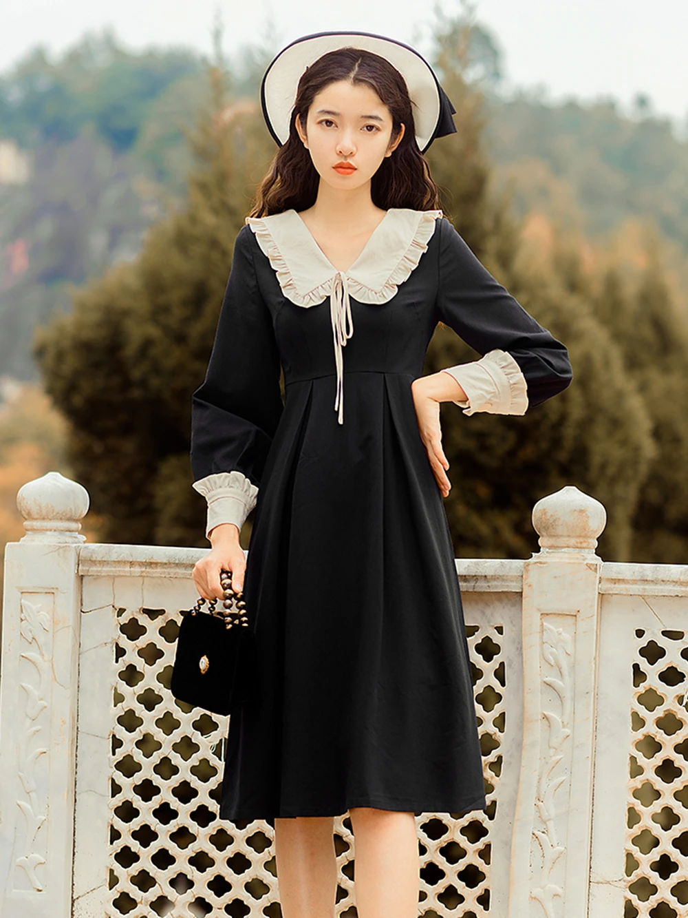US $35.90