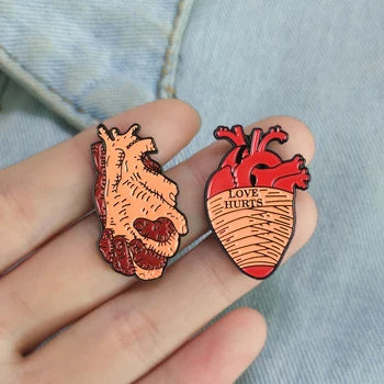 

Love Hurts Bandage Warm Hands Interlocking Anatomical Heart Punk Wrapped Heart Brooch Badges Button Enamel Lapel Pins