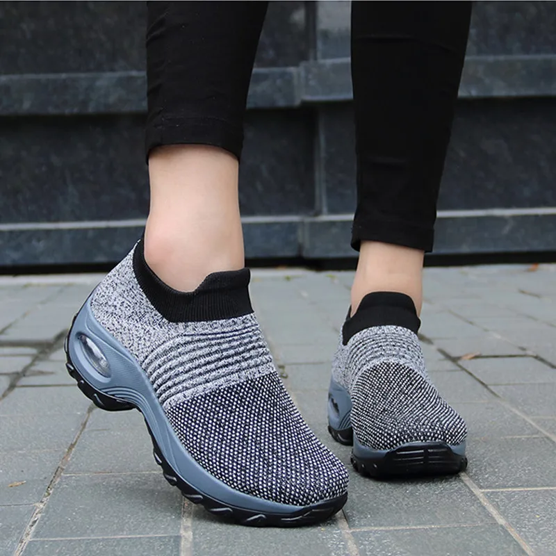 2020 women's running walking shoes spring and summer mesh breathable knitted sports shoes women's soft Platform Slip On Loafers
