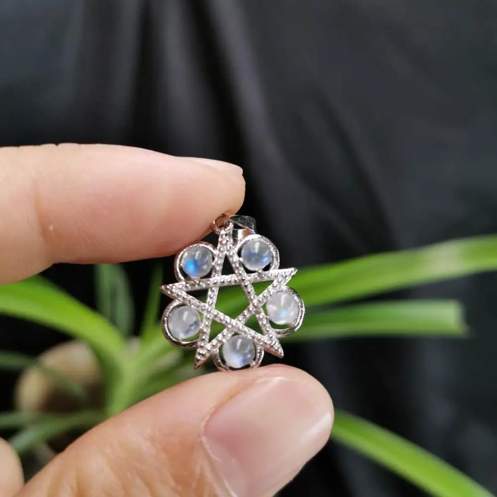 

Natural moonstone pendant pentagram-shaped necklace