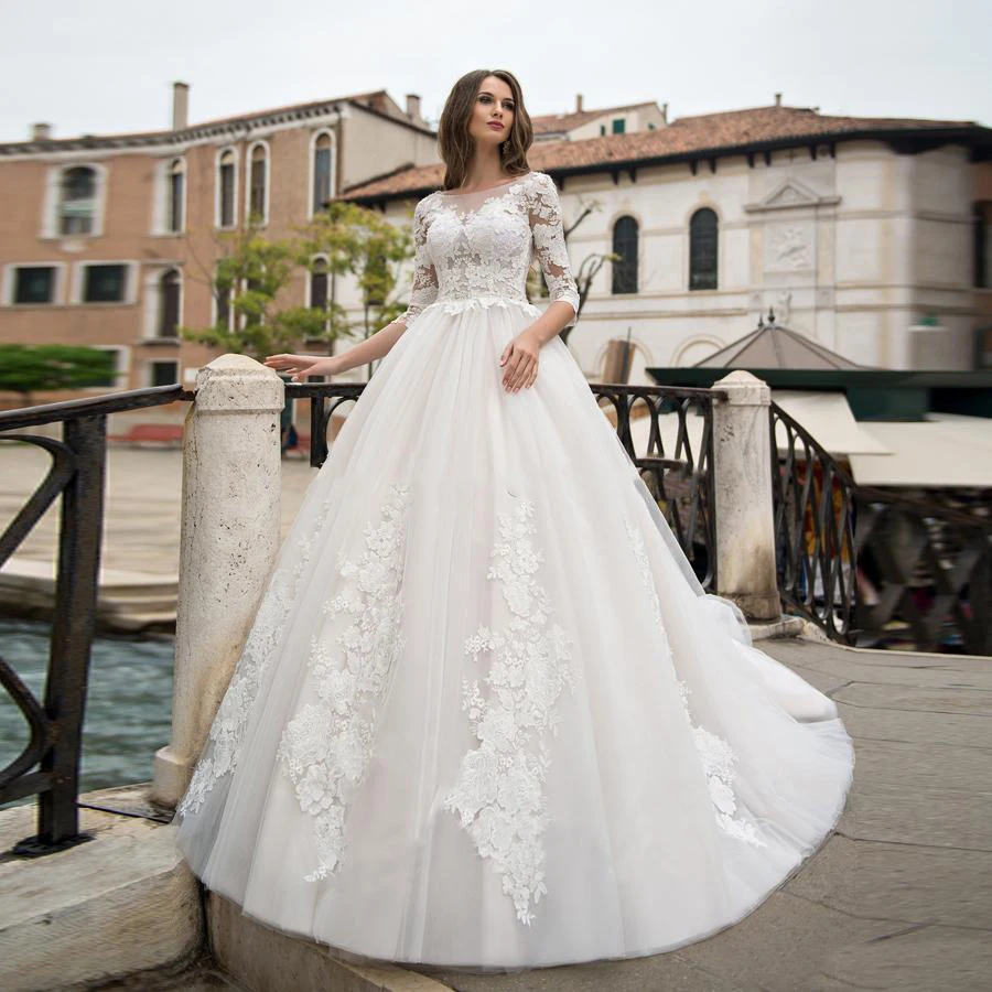 

Eightale Wedding Dress Long Sleeve O-Neck Appliques Lace V Back Buttons A-Line Wedding Gowns 2020 Elegant Bridal Dresses