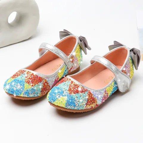 sapatos e sandálias