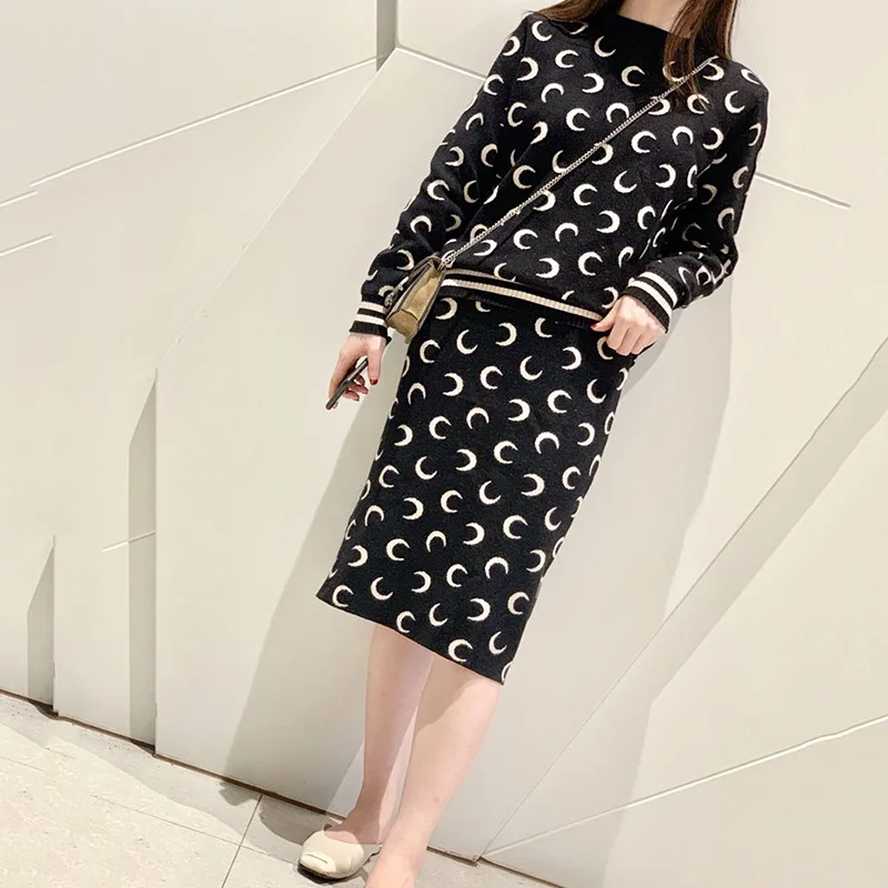 

Moon Jacquard Knitted Two Piece Set Women 2019 Fall O-neck Pullover Sweater and high waist Bodycon Skirt Women 2 Piece Set