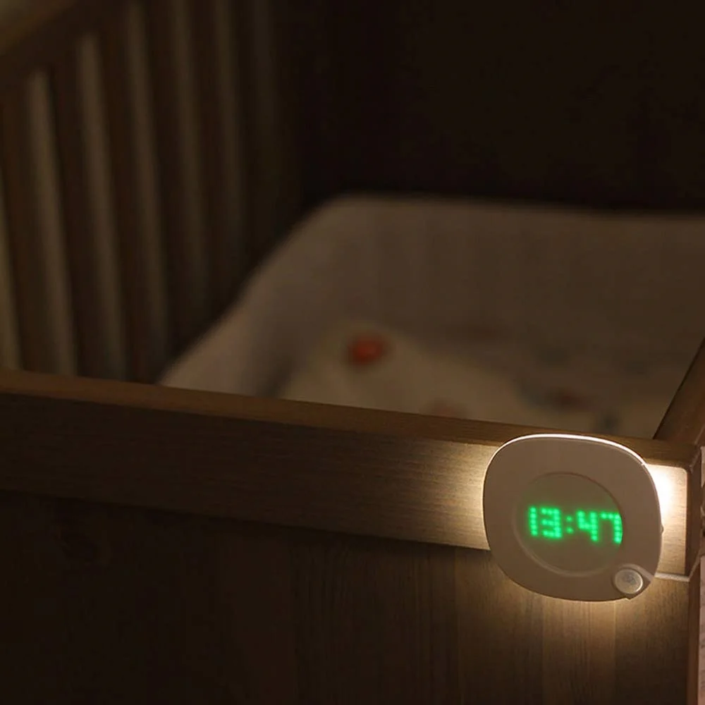 Светодиодный Ночной светильник с датчиком, питание от батареи, умный вращающийся затемняющий дисплей времени для детской комнаты, спальни, Рождественская Новинка