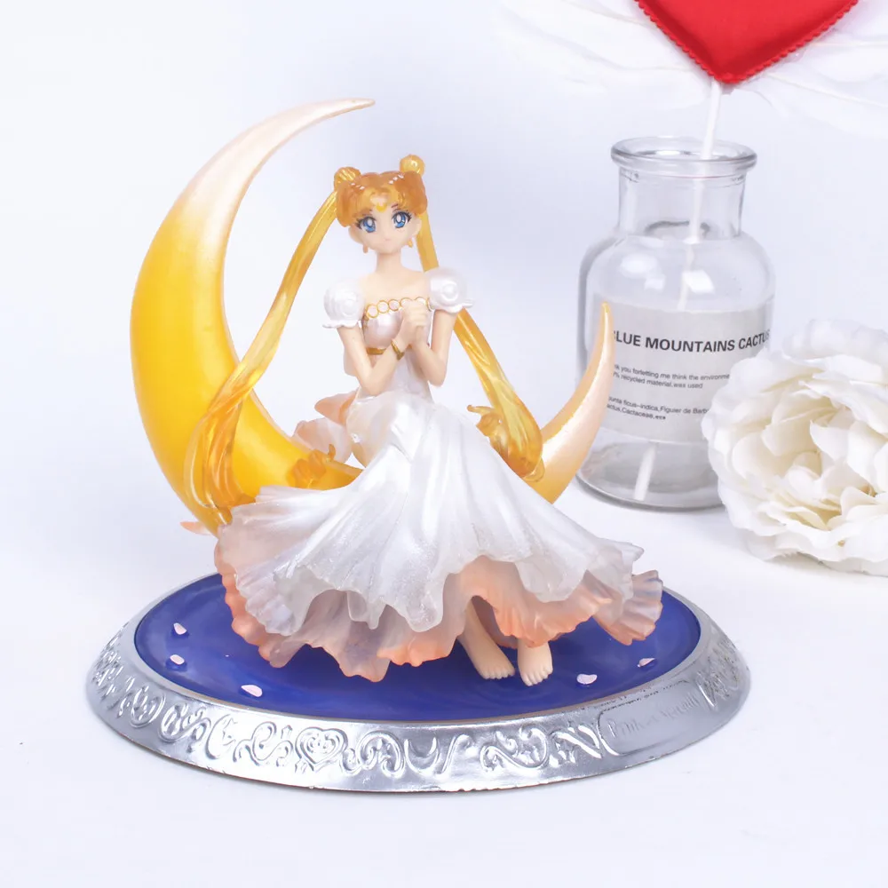 

14.5cm Anime Super Sailor Moon dolls Tsukino Usagi PVC Action Figure Wings Cake Decoration Collection Model Toy Doll Gifts