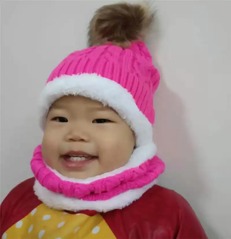 baby girl pom pom beanie