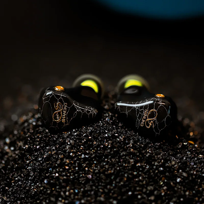 Shanling ME700 1DD+4BA Five Hybrid Driver In-ear