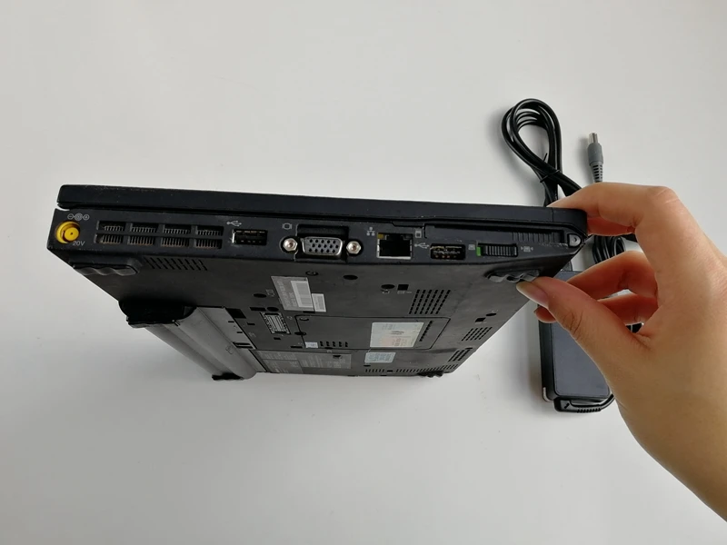 MB Star C5 Используйте d ноутбук X201 I7 и 320GB HDD полный набор готовое к использованию программное обеспечение, установленное хорошо V12. для автоматической диагностики инструмент сканирования